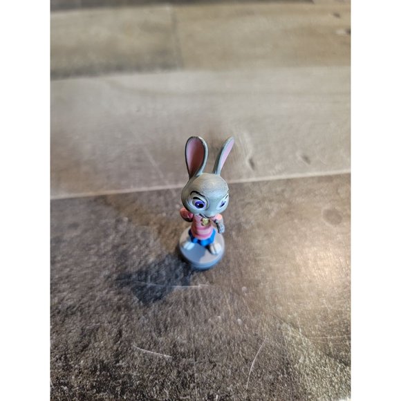 Zootopia Judy Hops bunny rabbit Disney toy figure - Picture 2 of 6